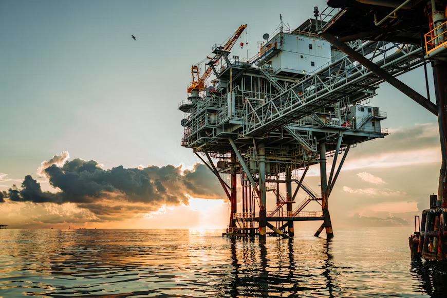Oil and gas processing plant