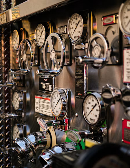 Pump and valve assemblies